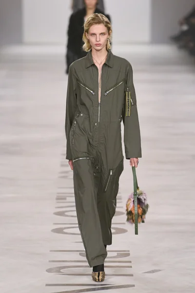 Look 45